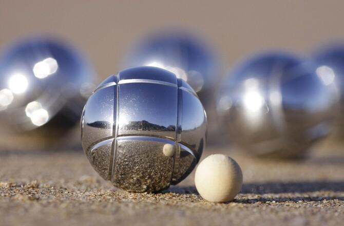 TOURNOI DE PÉTANQUE